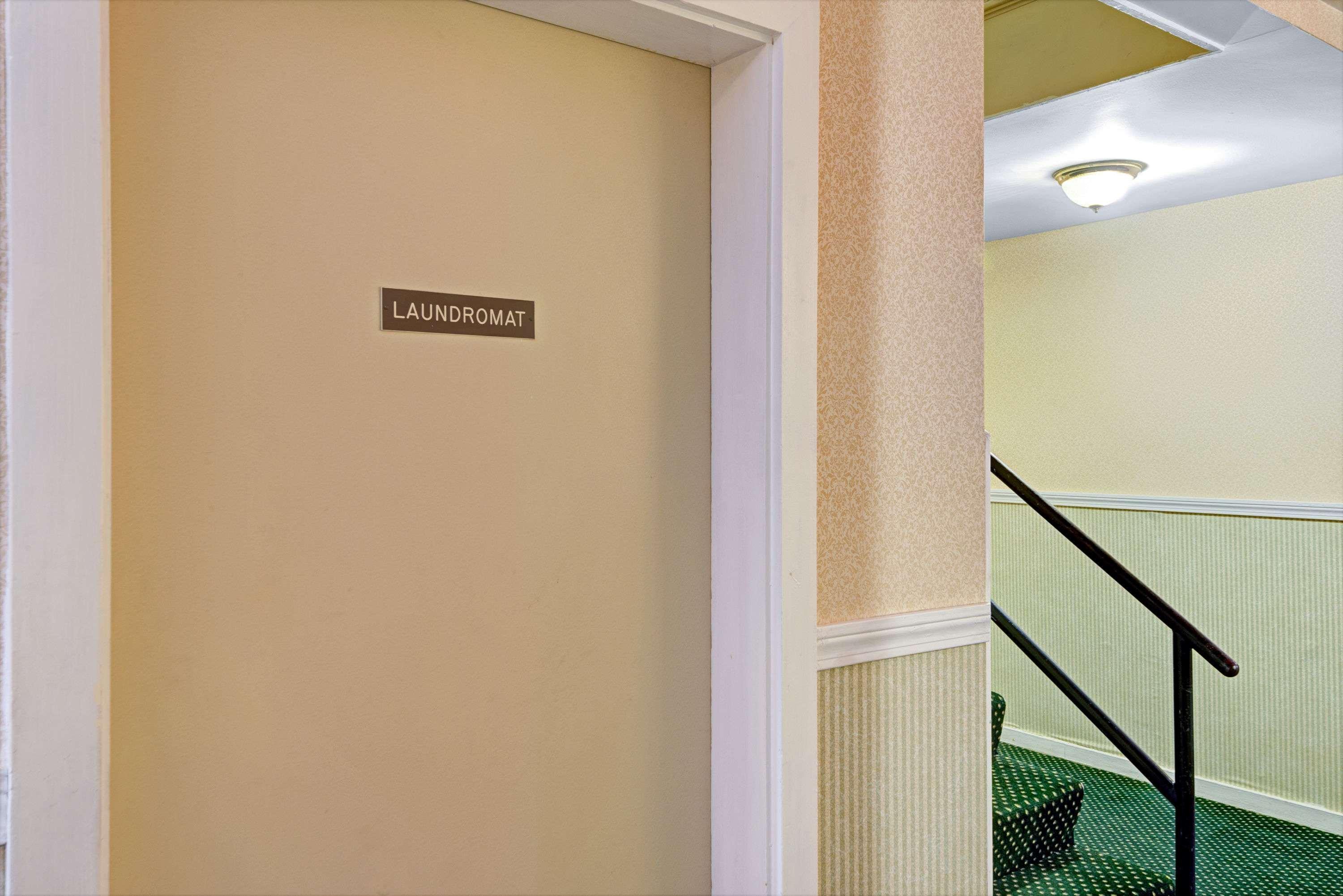 Days Inn By Wyndham Киттери Экстерьер фото